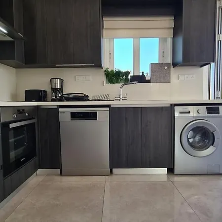 Vila Villa, Swimming Pool, Bbq Grill, 3 Bedrooms, Near Beach