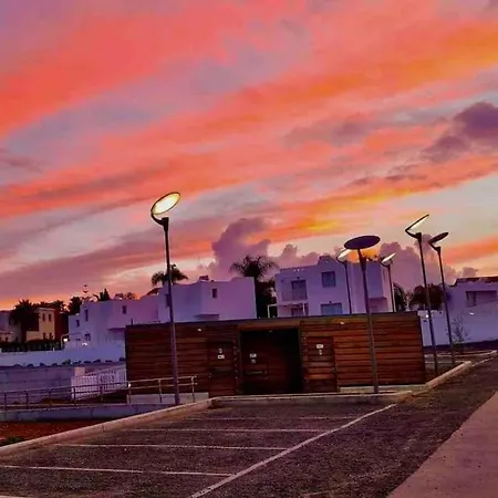 Vila Villa, Swimming Pool, Bbq Grill, 3 Bedrooms, Near Beach