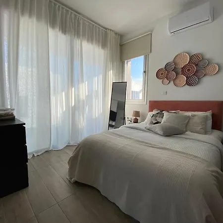 Villa Villa, Swimming Pool, Bbq Grill, 3 Bedrooms, Near Beach *