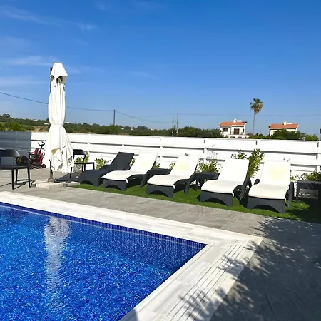 Villa Villa, Swimming Pool, Bbq Grill, 3 Bedrooms, Near Beach Protaras