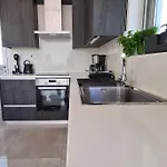 Villa Villa, Swimming Pool, Bbq Grill, 3 Bedrooms, Near Beach *