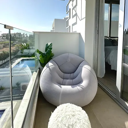 Villa, Swimming Pool, Bbq Grill, 3 Bedrooms, Near Beach *