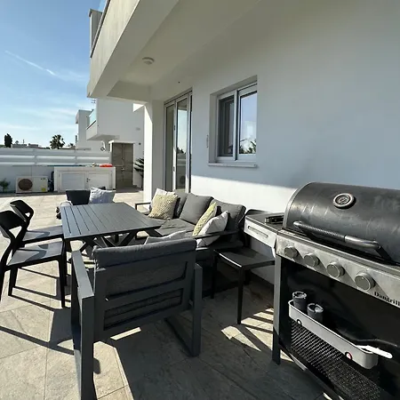 Villa, Swimming Pool, Bbq Grill, 3 Bedrooms, Near Beach