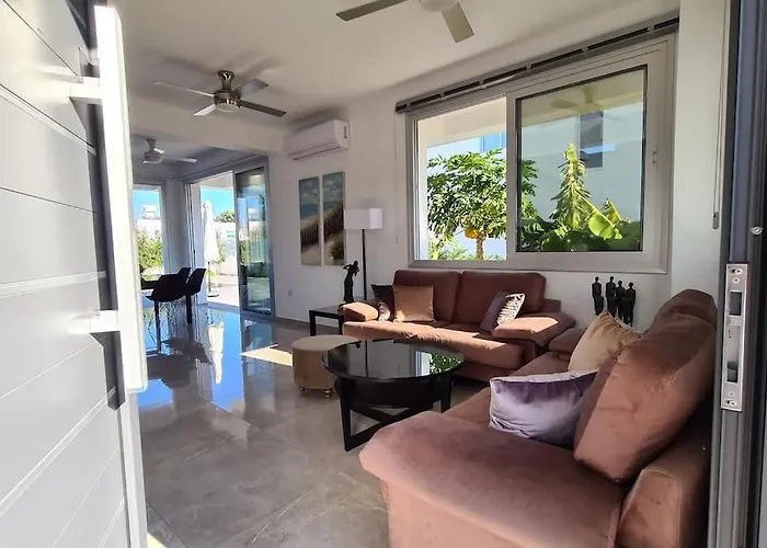 Villa, Swimming Pool, Bbq Grill, 3 Bedrooms, Near Beach ヴィラ *