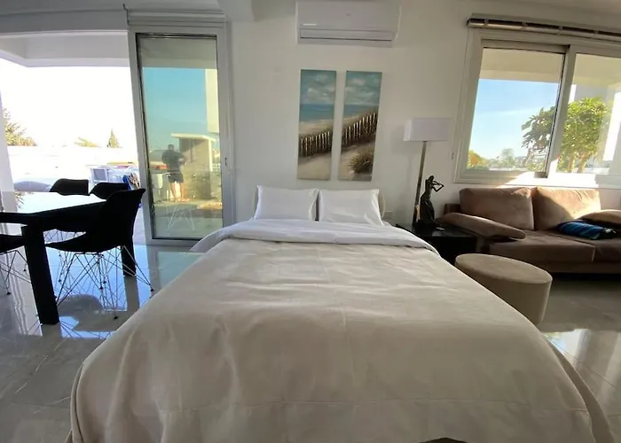 Villa, Swimming Pool, Bbq Grill, 3 Bedrooms, Near Beach *