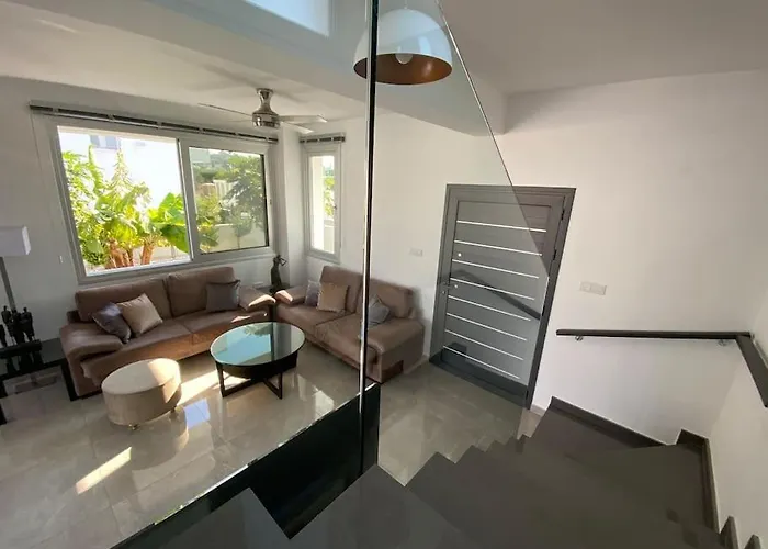 ヴィラ Villa, Swimming Pool, Bbq Grill, 3 Bedrooms, Near Beach *